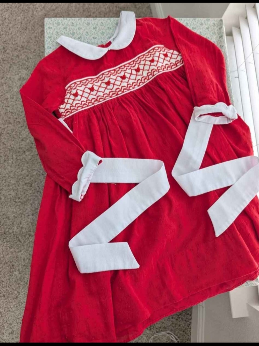 4/5T Smocked Valentines Day Heart Dress
